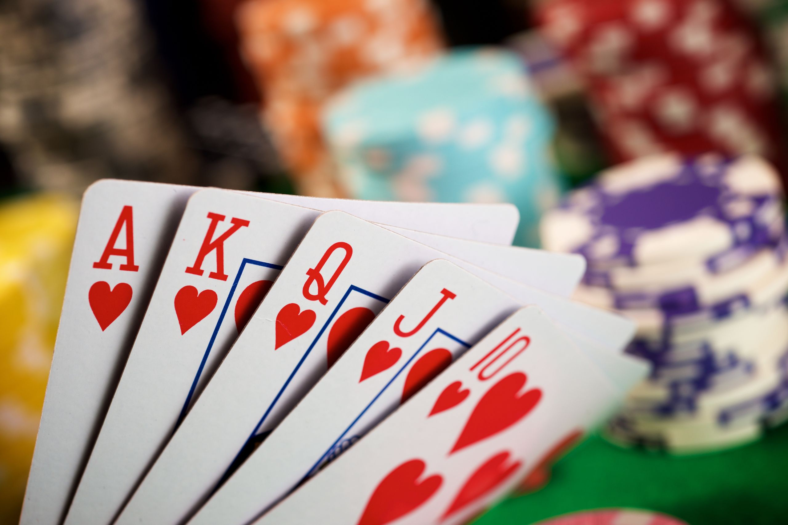 무승부에서 대결까지: 카지노 역사를 관통하는 포커의 여정 - HPA 카지노 및 스포츠